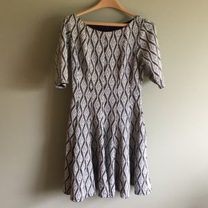 Black and white patterned dress